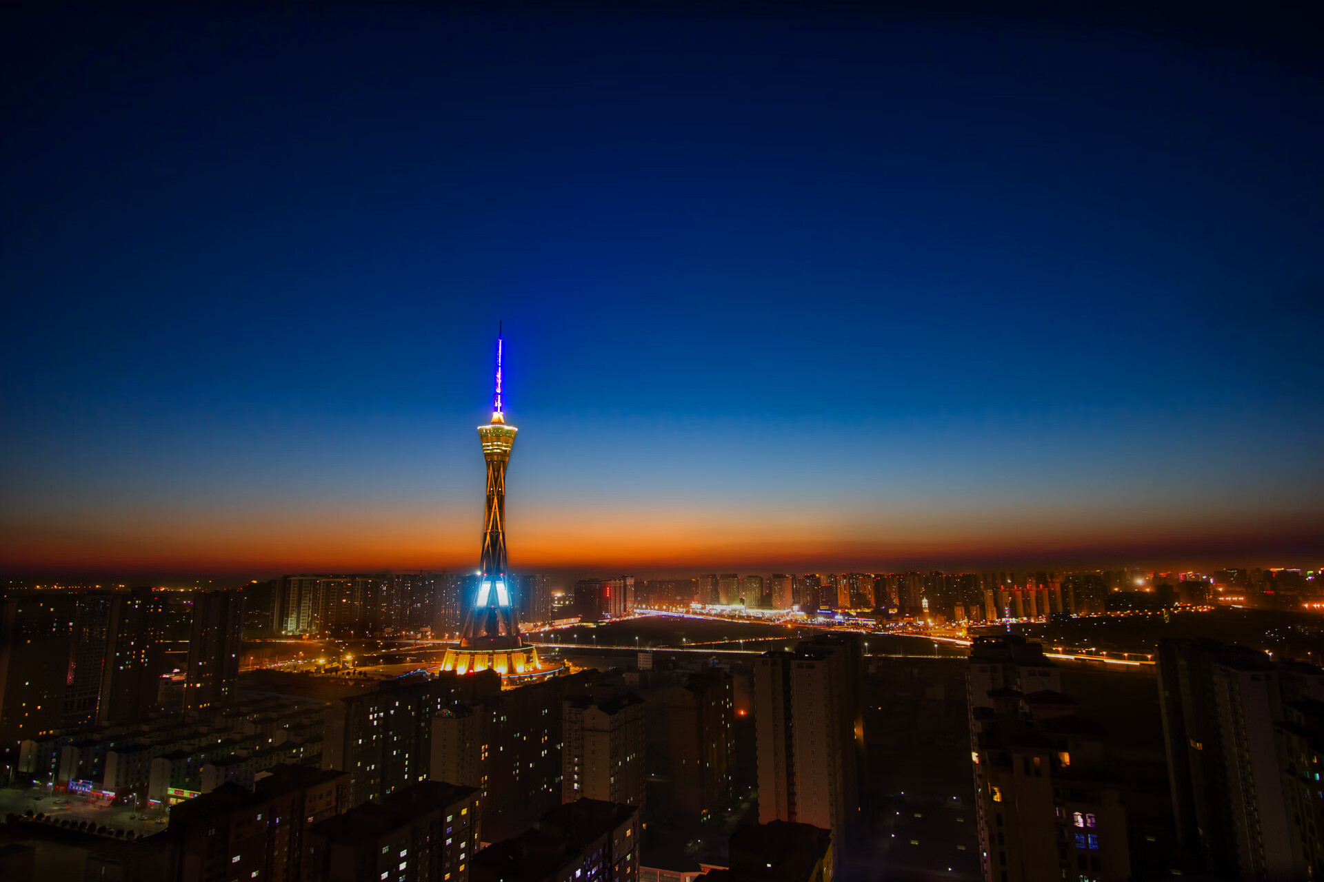 开云体育APP-俱乐部人员流动管理机制缺口大，俱乐部人员管理制度